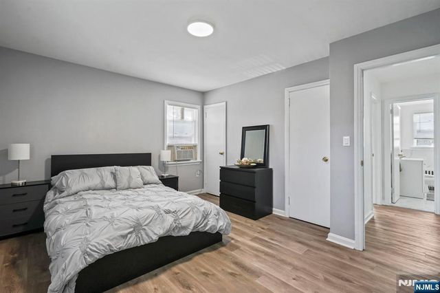 15 Oak Ridge Avenue, Nutley, NJ 07110