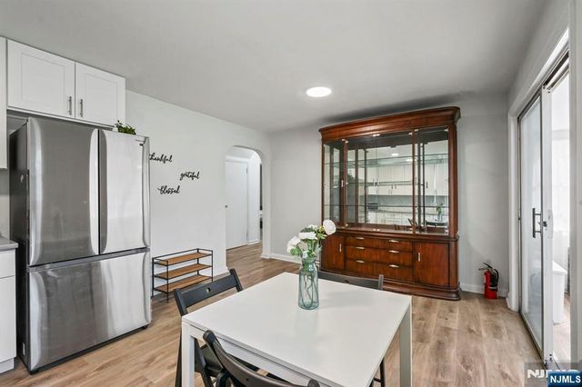15 Oak Ridge Avenue, Nutley, NJ 07110
