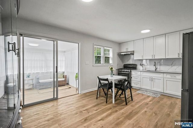 15 Oak Ridge Avenue, Nutley, NJ 07110