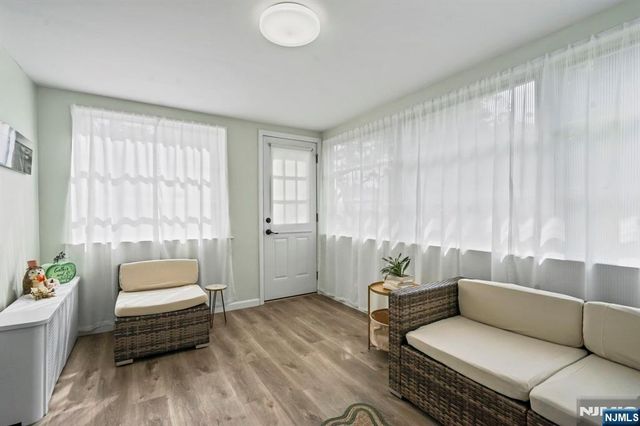 15 Oak Ridge Avenue, Nutley, NJ 07110
