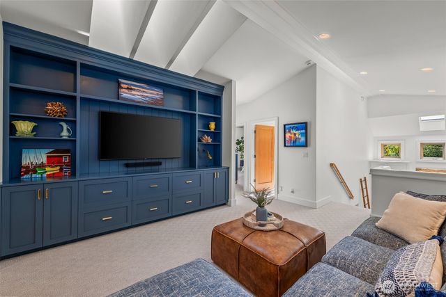 7502 Ford Drive NW, Gig Harbor, WA 98335