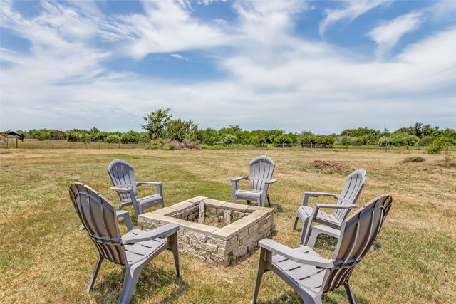 950 Johnson Bend Road, Weatherford, TX 76088