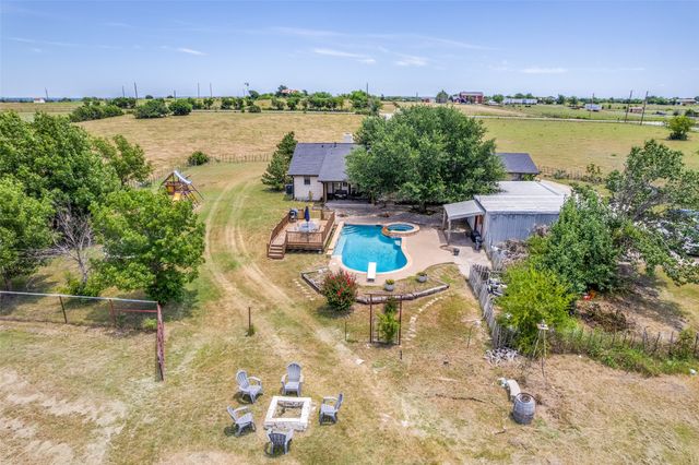 950 Johnson Bend Road, Weatherford, TX 76088