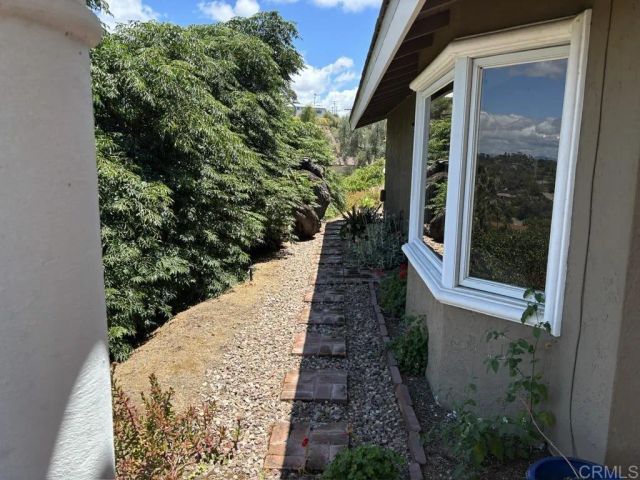 1825 Kent Place, Vista, CA 92084
