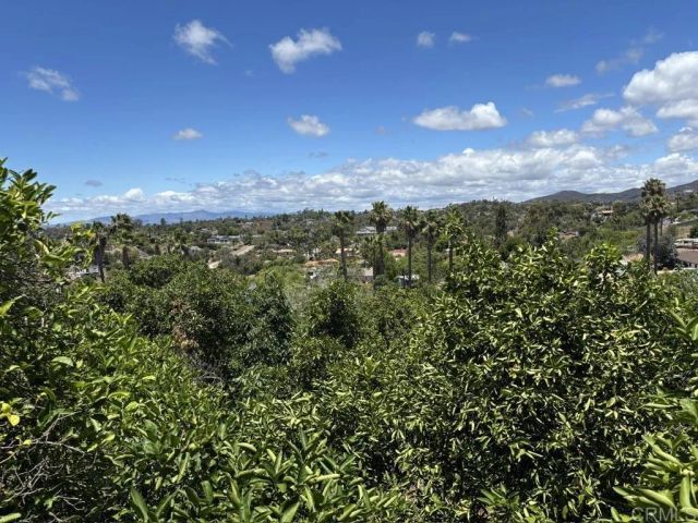 1825 Kent Place, Vista, CA 92084