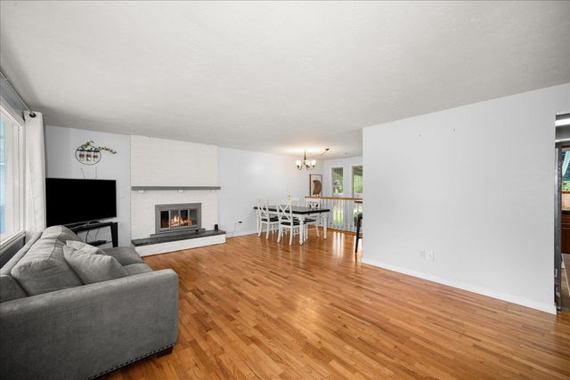11712 E 31st Ave, Spokane, WA 99206