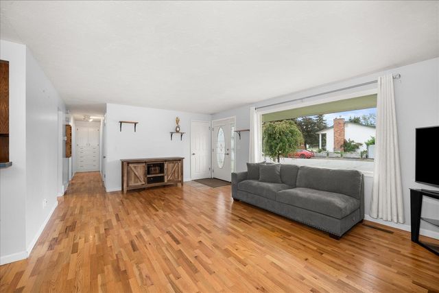 11712 E 31st Ave, Spokane, WA 99206