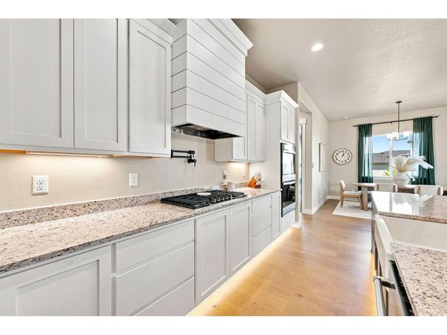 870 Loess Ln, Windsor, CO 80550