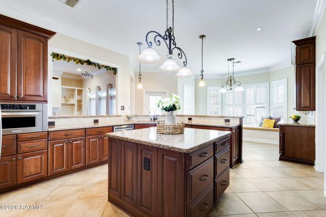 708 Astor Place Drive, New Iberia, LA 70563