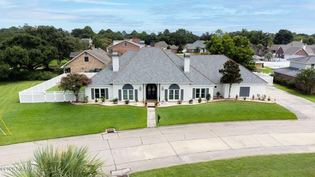 708 Astor Place Drive, New Iberia, LA 70563