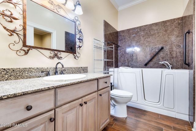 708 Astor Place Drive, New Iberia, LA 70563