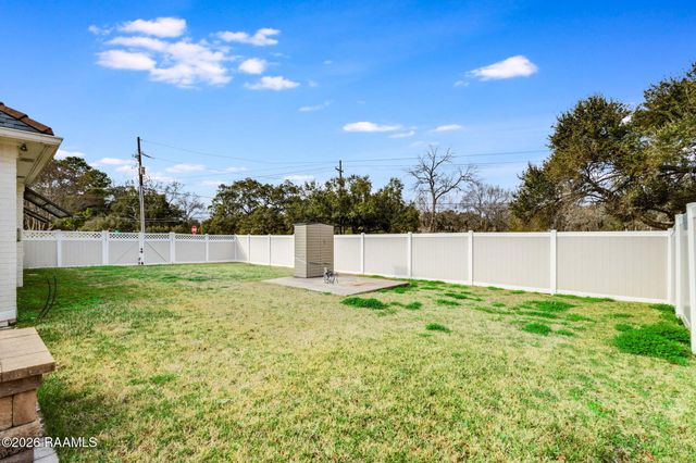 708 Astor Place Drive, New Iberia, LA 70563