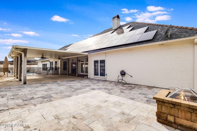 708 Astor Place Drive, New Iberia, LA 70563