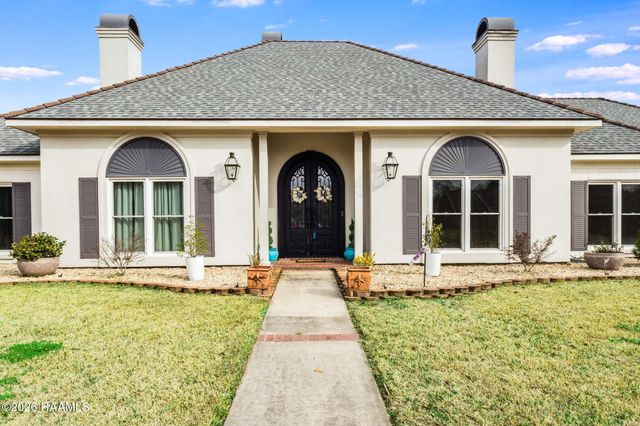 708 Astor Place Drive, New Iberia, LA 70563