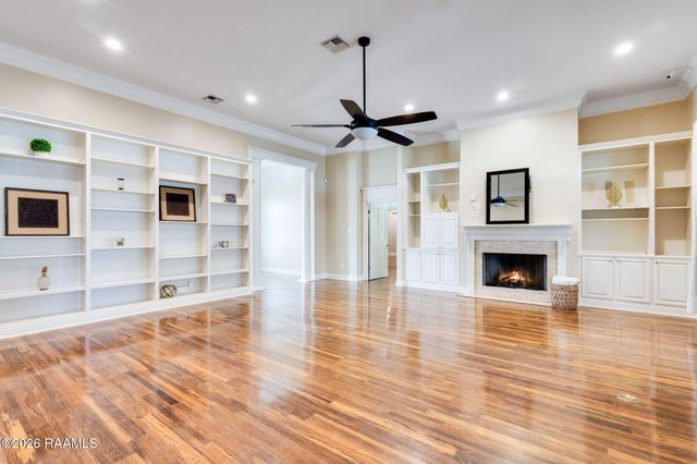 708 Astor Place Drive, New Iberia, LA 70563