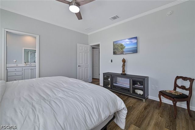 4725 Tahiti DR, Bonita Springs, FL 34134