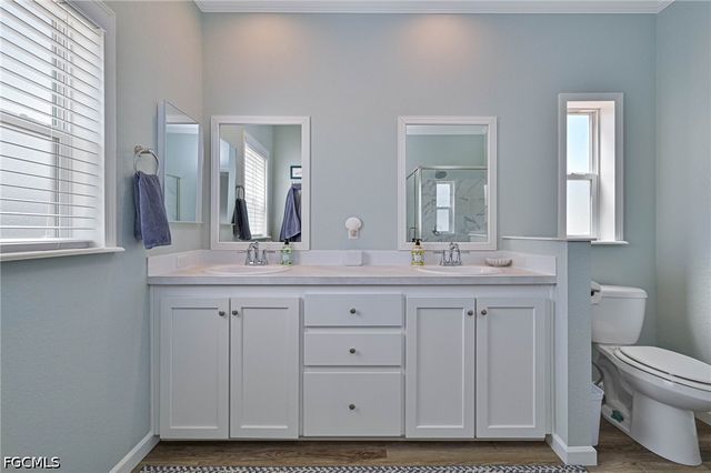4725 Tahiti DR, Bonita Springs, FL 34134