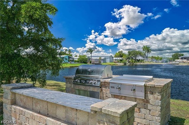 4725 Tahiti DR, Bonita Springs, FL 34134