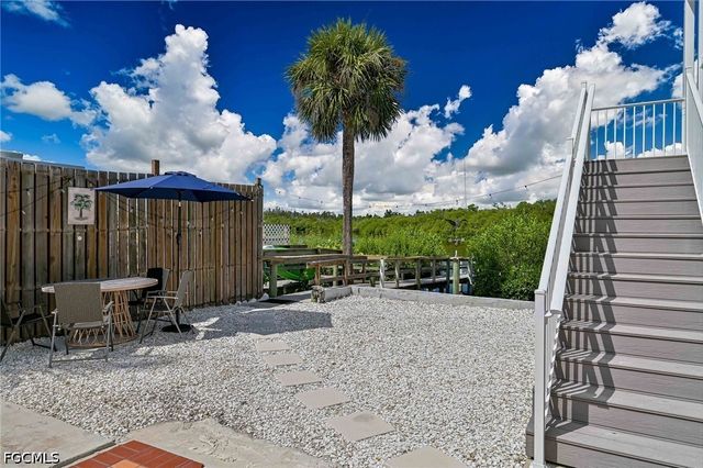 4725 Tahiti DR, Bonita Springs, FL 34134