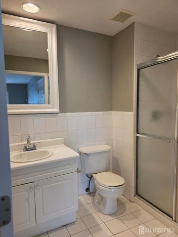 14 Central Square Park, Metuchen, NJ 08840