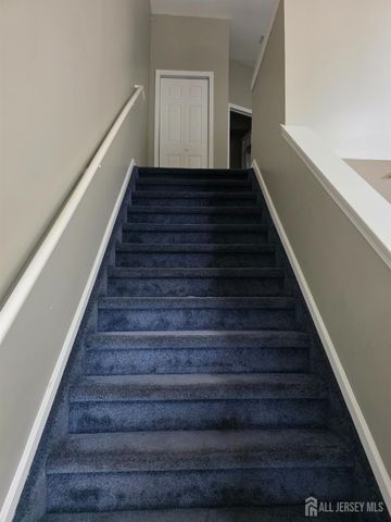 14 Central Square Park, Metuchen, NJ 08840