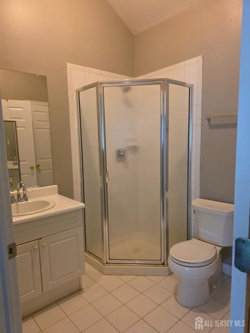 14 Central Square Park, Metuchen, NJ 08840