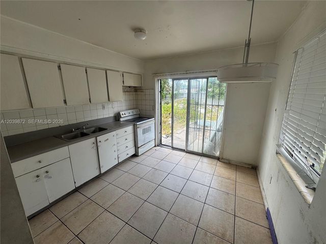 3320 NW 87th Terrace, Miami, FL 33147