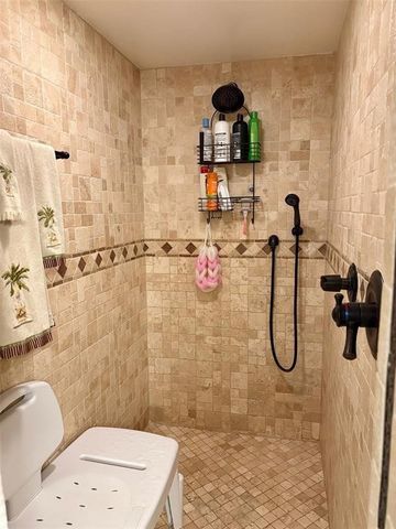 2112 S Cypress Bend Drive 203, Pompano Beach, FL 33069