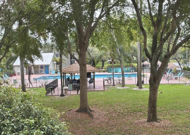 2112 S Cypress Bend Drive 203, Pompano Beach, FL 33069