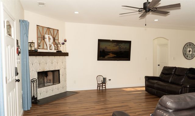 10609 County Road 913, Godley, TX 76044