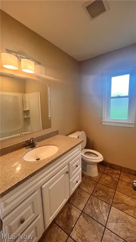 12961 Fountain Court, Strongsville, OH 44136