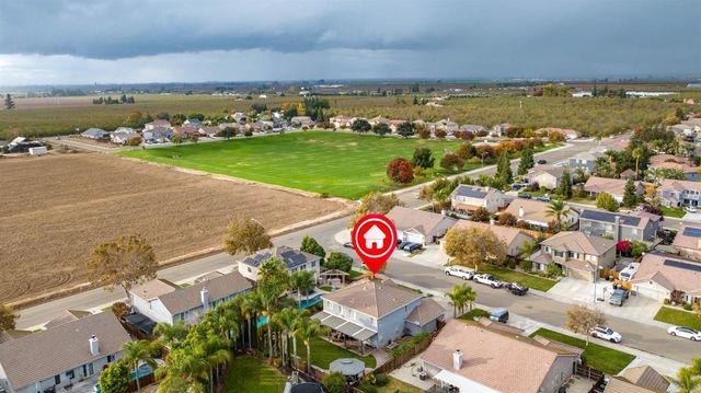 1774 Ruth Dr, Ripon, CA 95366