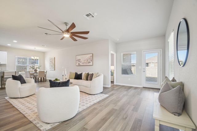 1801 Fairhaven GTWY, Georgetown, TX 78626