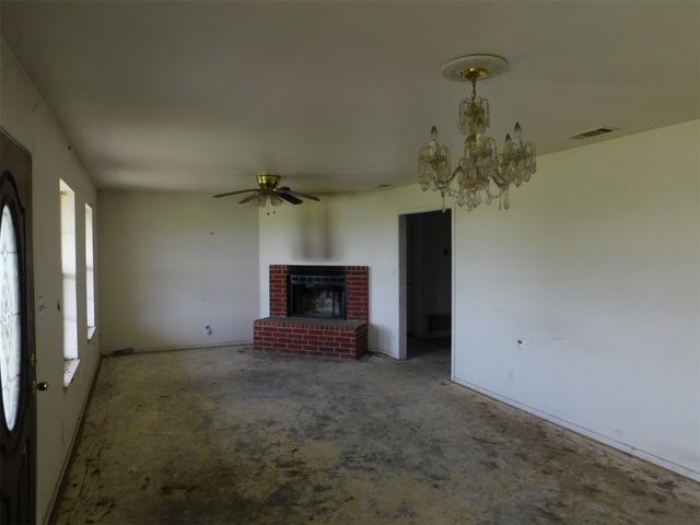 582 Fm 246, Wortham, TX 76693
