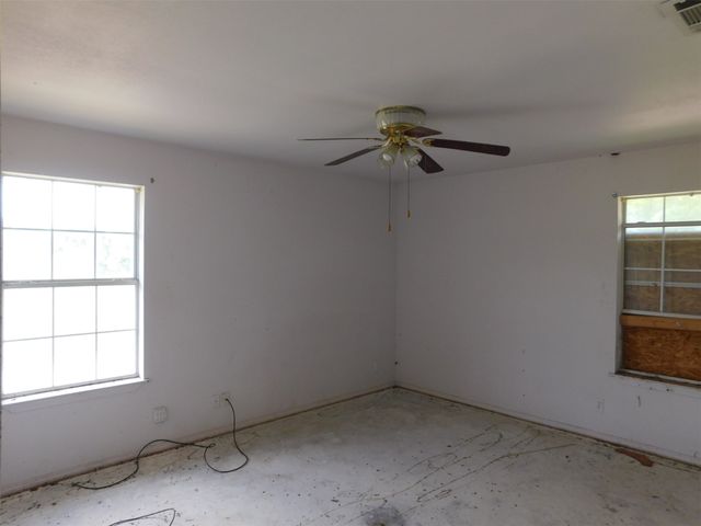582 Fm 246, Wortham, TX 76693