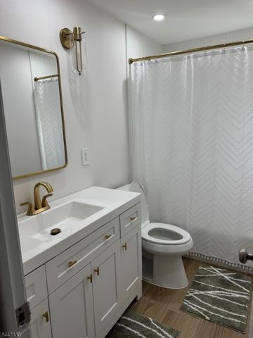 37 Brookdale Rd, Wayne Twp., NJ 07470
