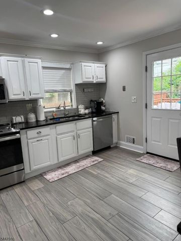37 Brookdale Rd, Wayne Twp., NJ 07470
