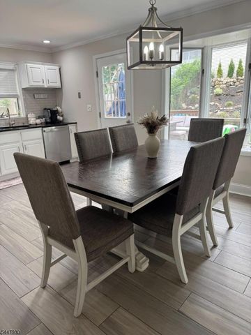 37 Brookdale Rd, Wayne Twp., NJ 07470
