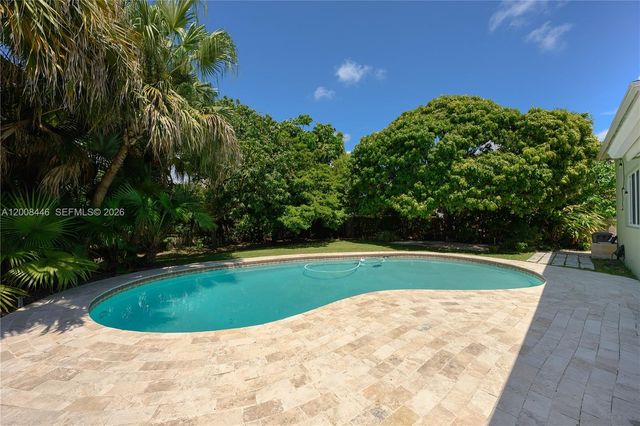 14590 SW 84th Ct, Palmetto Bay, FL 33158