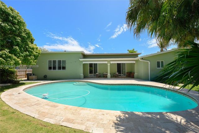 14590 SW 84th Ct, Palmetto Bay, FL 33158