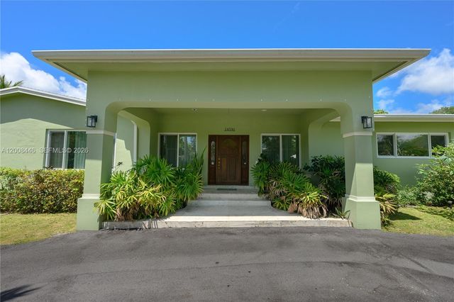14590 SW 84th Ct, Palmetto Bay, FL 33158