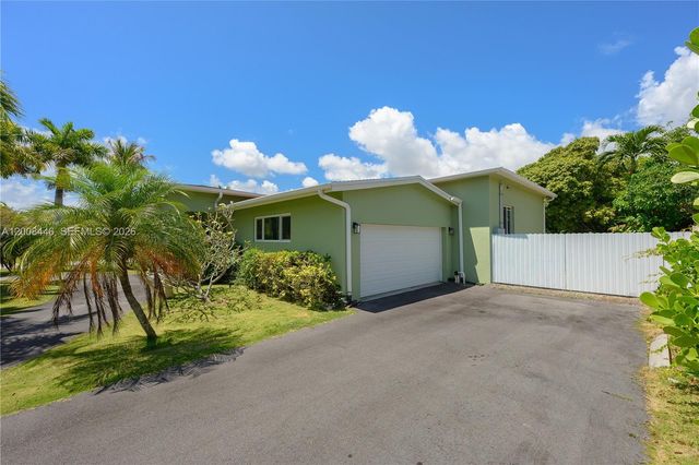 14590 SW 84th Ct, Palmetto Bay, FL 33158