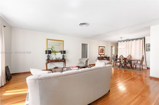 14590 SW 84th Ct, Palmetto Bay, FL 33158