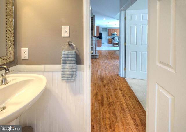 18 MILLWOOD DR, Mickleton, NJ 08056