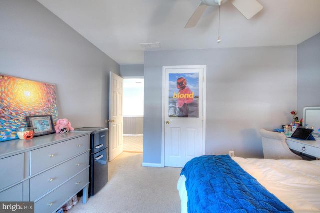 18 MILLWOOD DR, Mickleton, NJ 08056