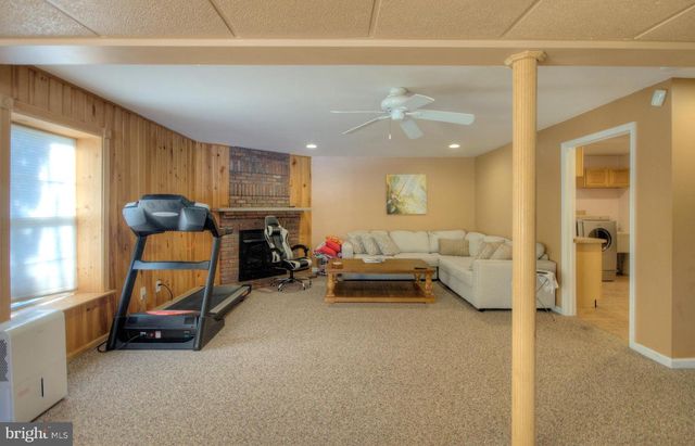 18 MILLWOOD DR, Mickleton, NJ 08056