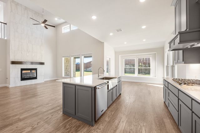 2301 Christopher Road, Mansfield, TX 76063
