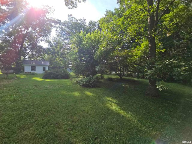 9758 E Richview Road, Mt Vernon, IL 62864