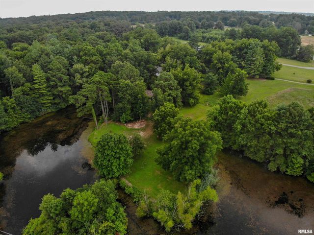 9758 E Richview Road, Mt Vernon, IL 62864