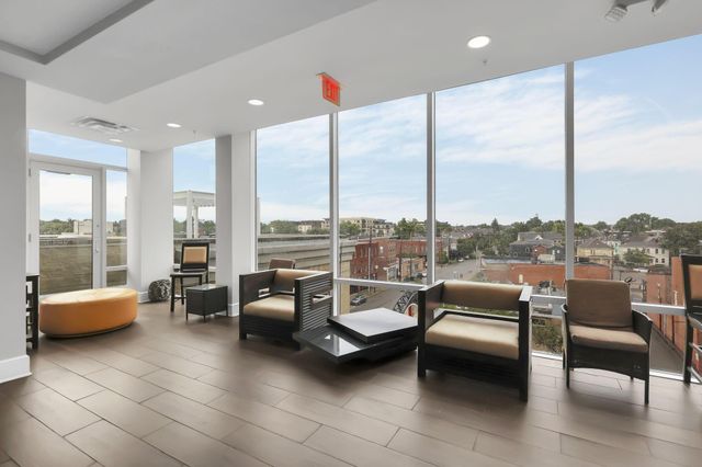 1145 N High Street, 403, Columbus, OH 43201
